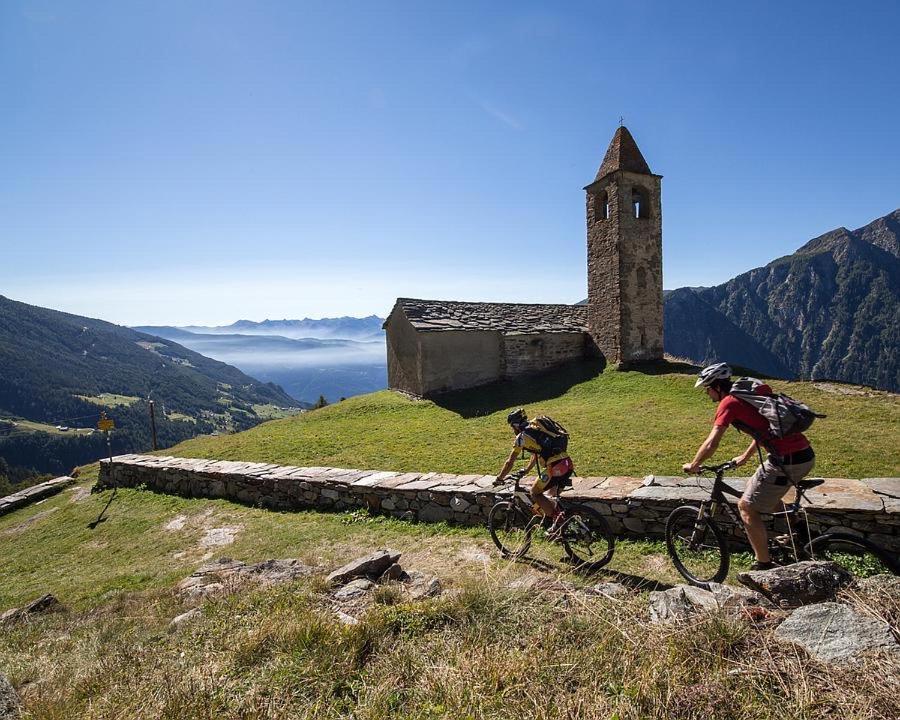 Window On The Green Poschiavo Exterior photo